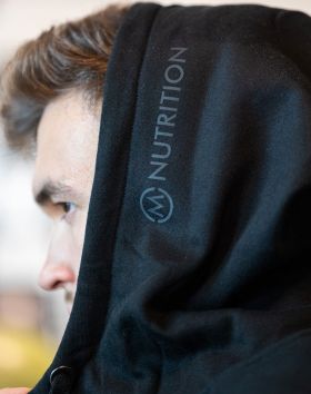 M-NUTRITION Sports Wear Unisex Zip Hoodie logolla, Musta logo